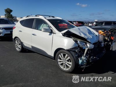 Czwarte zdjęcie samochodu z boku: 2013 HYUNDAI TUCSON GLS VIN:KM8JU3AC8DU715444 - miniatura