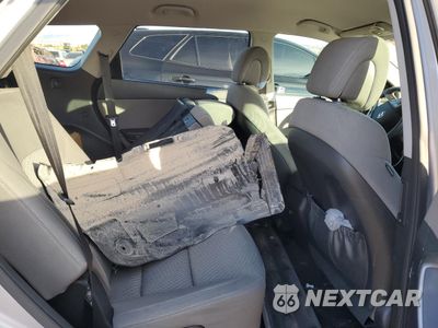 Zdjęcie 11 z 13 samochodu: 2017 HYUNDAI SANTA FE S VIN:KM8SM4HF9HU172685 - miniatura