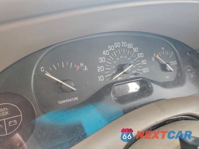 Zdjęcie 9 z 13 samochodu: 2001 BUICK CENTURY LIMITED VIN:2G4WY55J711108490 - miniatura