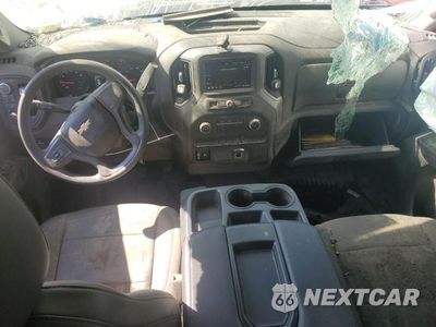 Zdjęcie 8 z 11 samochodu: 2021 CHEVROLET SILVERADO K1500 VIN:1GCUYAEF7MZ367525 - miniatura