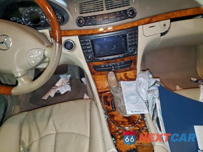 Zdjęcie 8 z 14 samochodu: 2005 MERCEDES-BENZ E 320 VIN:WDBUF65J15A641128 - miniatura