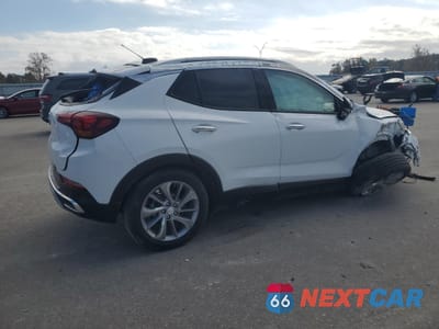Trzecie zdjęcie samochodu z tyłu: 2023 BUICK ENCORE GX ESSENCE VIN:KL4MMFSL1PB007368 - miniatura