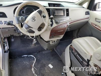 Zdjęcie 8 z 15 samochodu: 2013 TOYOTA SIENNA XLE VIN:5TDYK3DC8DS376919 - miniatura