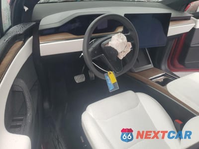 Zdjęcie 8 z 15 samochodu: 2026 TESLA MODEL X VIN:7SAXCBE57TF473604 - miniatura