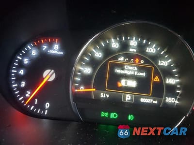 Zdjęcie 9 z 13 samochodu: 2018 KIA SORENTO VIN:5XYPKDA52JG408330 - miniatura