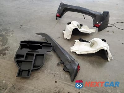 Zdjęcie 12 z 13 samochodu: 2019 TOYOTA PRIUS VIN:JTDL9RFU6K3001060 - miniatura