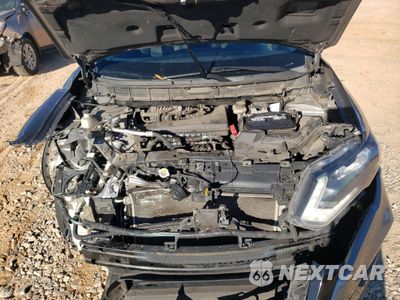Zdjęcie 12 z 16 samochodu: 2018 NISSAN ROGUE S VIN:KNMAT2MT9JP544453 - miniatura