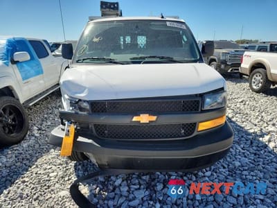 Piąte zdjęcie samochodu w środku: 2025 CHEVROLET EXPRESS G2500 VIN:1GCWGAFP4S1106464 - miniatura
