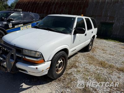 Czwarte zdjęcie samochodu z boku: 2005 CHEVROLET BLAZER VIN:1GNDT13X15K101669 - miniatura