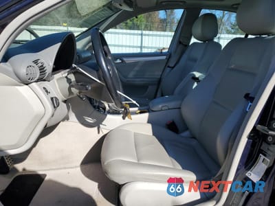 Zdjęcie 7 z 12 samochodu: 2006 MERCEDES-BENZ C 230 VIN:WDBRF52H86F822233 - miniatura