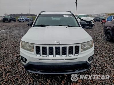 Piąte zdjęcie samochodu w środku: 2013 JEEP COMPASS LATITUDE VIN:1C4NJDEB3DD263943 - miniatura