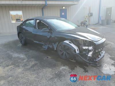 Czwarte zdjęcie samochodu z boku: 2025 TESLA MODEL 3 VIN:5YJ3E1EA8SF967126 - miniatura