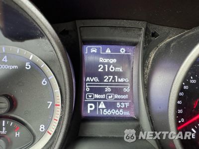 Zdjęcie 8 z 13 samochodu: 2014 HYUNDAI SANTA FE SPORT VIN:5XYZT3LB2EG204944 - miniatura