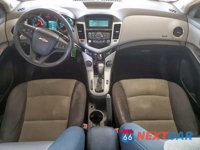 Zdjęcie 8 z 12 samochodu: 2013 CHEVROLET CRUZE LS VIN:1G1PA5SH2D7120142 - miniatura