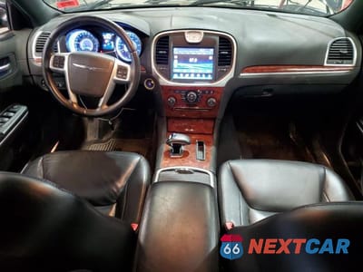 Zdjęcie 8 z 11 samochodu: 2013 CHRYSLER 300 VIN:2C3CCARG6DH568589 - miniatura