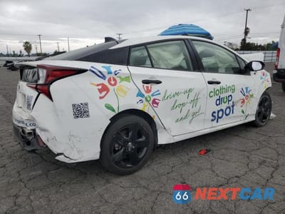 Trzecie zdjęcie samochodu z tyłu: 2022 TOYOTA PRIUS VIN:JTDKAMFU4N3163490 - miniatura