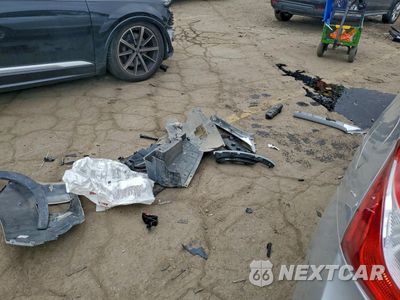 Zdjęcie 13 z 17 samochodu: 2019 CHEVROLET EQUINOX LT VIN:3GNAXUEV3KS629654 - miniatura