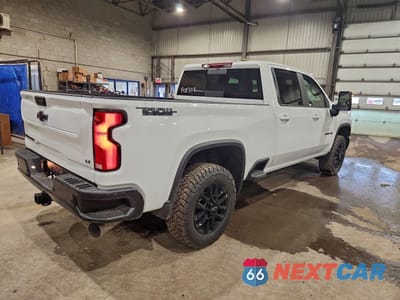 Trzecie zdjęcie samochodu z tyłu: 2025 CHEVROLET SILVERADO K2500 HEAVY DUTY LT VIN:1GC1KNEY0SF366468 - miniatura