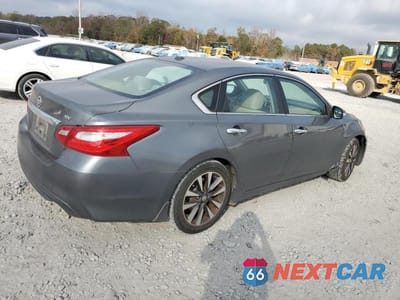 Trzecie zdjęcie samochodu z tyłu: 2016 NISS ALTIMA 2.5 VIN:1N4AL3AP4GC154766 - miniatura
