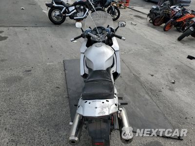 Zdjęcie 6 z 9 samochodu: 2003 YAMAHA FJR1300 VIN:JYARP07Y93A000099 - miniatura