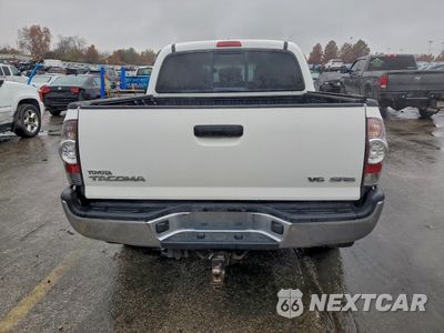 Zdjęcie 6 z 13 samochodu: 2013 TOYOTA TACOMA DOUBLE CAB VIN:3TMLU4EN5DM109084 - miniatura