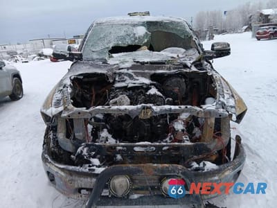 Piąte zdjęcie samochodu w środku: 2018 RAM 1500 LARAMIE VIN:1C6RR7NM4JS348950 - miniatura