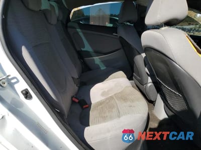 Zdjęcie 10 z 12 samochodu: 2017 HYUNDAI ACCENT SE VIN:KMHCT4AE1HU315539 - miniatura