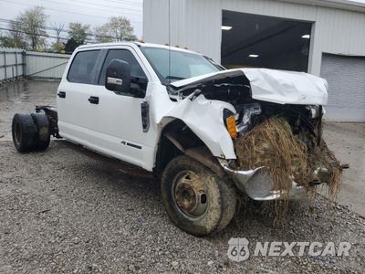 Czwarte zdjęcie samochodu z boku: 2017 FORD F350 SUPER DUTY VIN:1FD8W3HT2HEB81355 - miniatura