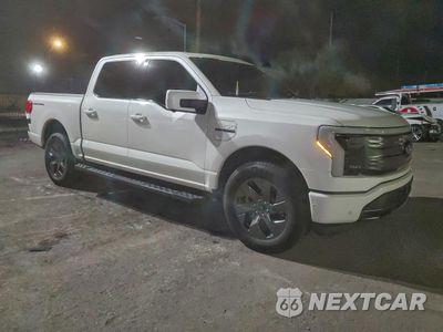 Czwarte zdjęcie samochodu z boku: 2023 FORD F150 LIGHT VIN:1FT6W1EVXPWG56670 - miniatura