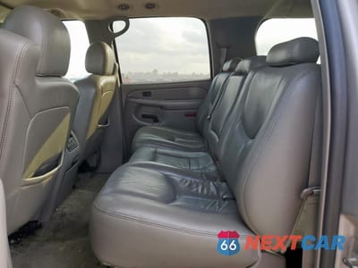 Zdjęcie 11 z 15 samochodu: 2006 GMC YUKON XL C1500 VIN:1GKEC16Z96J177596 - miniatura