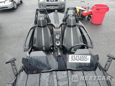 Piąte zdjęcie samochodu w środku: 2015 POLARIS SLINGSHOT VIN:57XAASFA0F5102883 - miniatura