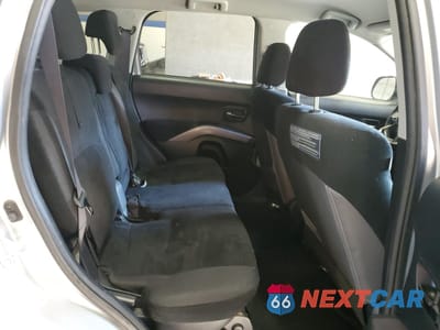 Zdjęcie 11 z 13 samochodu: 2008 MITSUBISHI OUTLANDER XLS VIN:JA4MT41X38Z004007 - miniatura