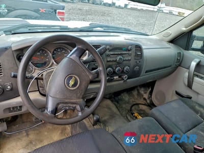 Zdjęcie 8 z 15 samochodu: 2013 CHEVROLET SILVERADO K3500 VIN:1GB3KZC84DF106679 - miniatura