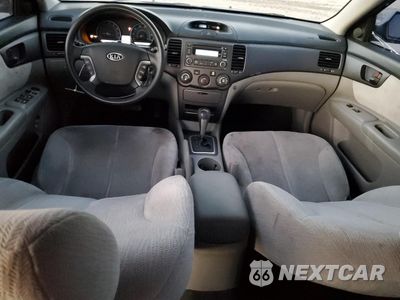 Zdjęcie 8 z 14 samochodu: 2008 KIA OPTIMA LX VIN:KNAGE123985275665 - miniatura