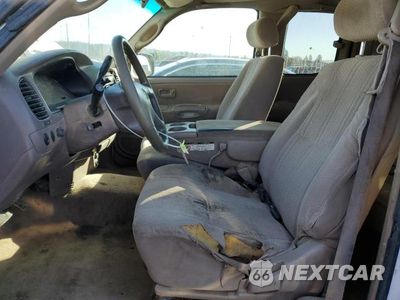 Zdjęcie 7 z 12 samochodu: 2001 TOYOTA TUNDRA VIN:5TBRT34121S179541 - miniatura