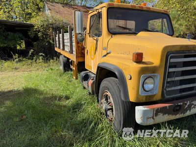 1987 INTERNATIONAL 1954 FLATBED TRUCK 1HTLDTVNXHH472598 - główne zdjęcie licytacji z USA - miniatura