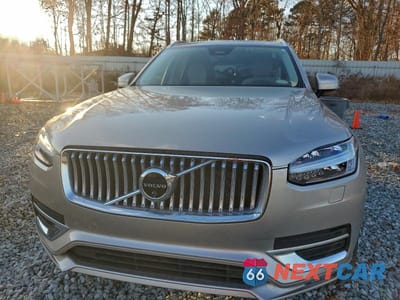Piąte zdjęcie samochodu w środku: 2025 VOLVO XC90 PLUS VIN:YV4062JE7S1333469 - miniatura