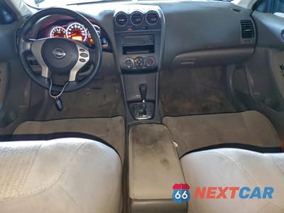 Zdjęcie 8 z 15 samochodu: 2011 NISSAN ALTIMA BASE VIN:1N4AL2AP0BN503008 - miniatura