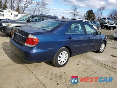 Trzecie zdjęcie samochodu z tyłu: 2005 TOYOTA CAMRY LE VIN:4T1BE30K45U089578 - miniatura