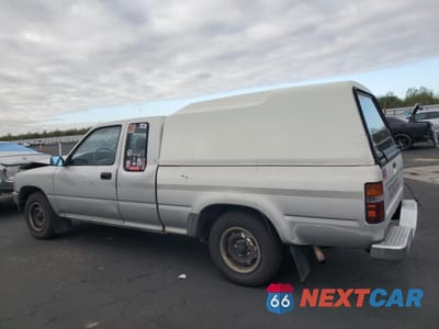 Drugie zdjęcie samochodu z przodu: 1991 TOYOTA PICKUP 1/2 TON EXTRA LONG WHEELBASE DLX VIN:JT4RN93P1M5035497 - miniatura