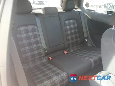 Zdjęcie 10 z 13 samochodu: 2015 VOLKSWAGEN GTI VIN:3VWYT7AUXFM050718 - miniatura