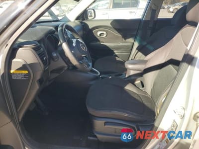 Zdjęcie 7 z 11 samochodu: 2017 KIA SOUL VIN:KNDJN2A27H7480266 - miniatura