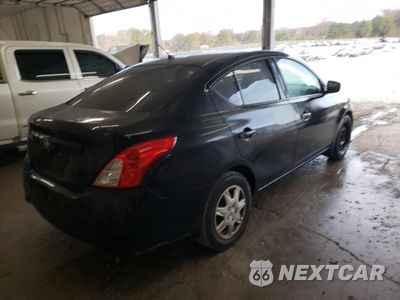 Trzecie zdjęcie samochodu z tyłu: 2017 NISSAN VERSA S VIN:3N1CN7AP9HL843232 - miniatura