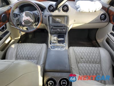 Zdjęcie 8 z 12 samochodu: 2017 JAGUAR XJL PORTFOLIO VIN:SAJWJ2GD1H8W06076 - miniatura