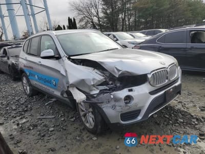 Czwarte zdjęcie samochodu z boku: 2016 BMW X3 XDRIVE28I VIN:5UXWX9C53G0D66287 - miniatura