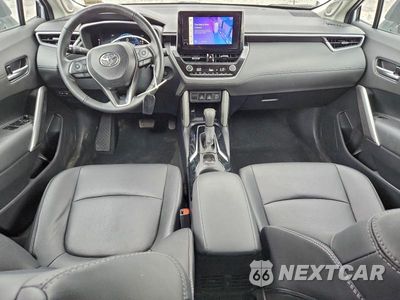 Zdjęcie 8 z 12 samochodu: 2024 TOYOTA COROLLA CROSS XLE VIN:7MUDAABG9RV105599 - miniatura