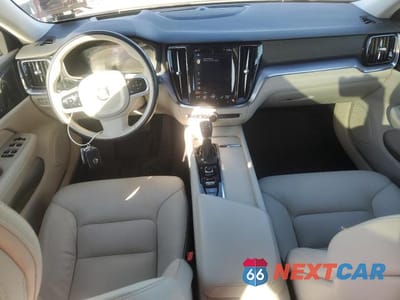 Zdjęcie 8 z 11 samochodu: 2020 VOLVO V60 T5 MOMENTUM VIN:YV1102EK0L2376887 - miniatura