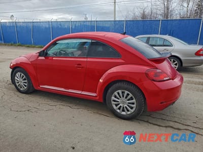 Drugie zdjęcie samochodu z przodu: 2017 VOLKSWAGEN BEETLE SE VIN:3VWJ17AT2HM620471 - miniatura