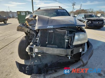 Piąte zdjęcie samochodu w środku: 2004 JEEP GRAND CHEROKEE LAREDO VIN:1J4GX48S14C152746 - miniatura