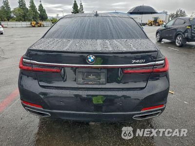 Zdjęcie 6 z 14 samochodu: 2020 BMW 740 I VIN:WBA7T2C08LGL17210 - miniatura